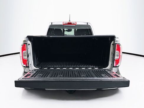 Used 2016 GMC Canyon SLT w/ Driver Alert Package image 27