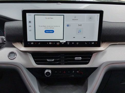 New 2025 Ford Explorer Active image 18