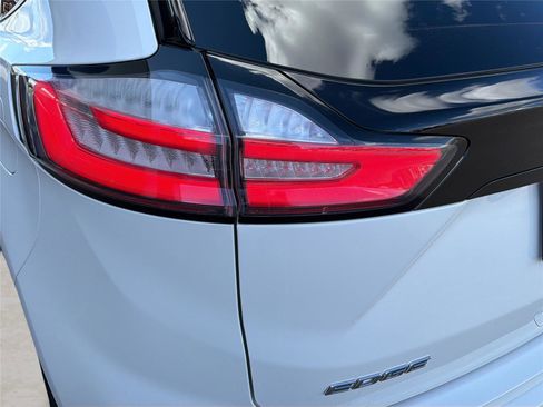 Used 2020 Ford Edge ST w/ Cold Weather Package AWD/4WD image 37