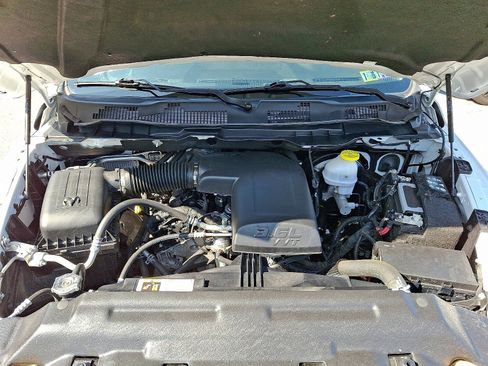 Used 2024 RAM 1500 Classic SLT image 28