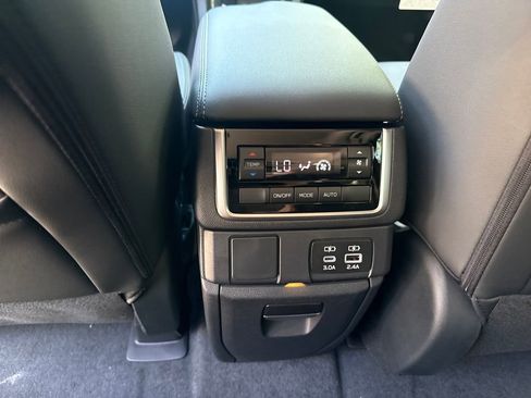 New 2026 Subaru Ascent Premium AWD/4WD image 16