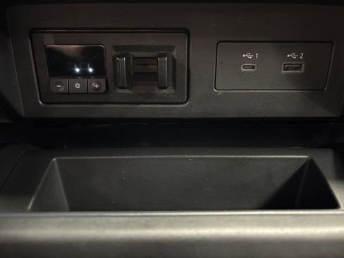 Used 2021 Nissan Titan PRO-4X w/ Pro-4x Utility Package image 36