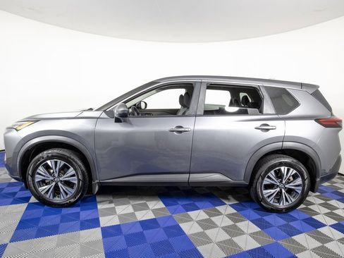 Used 2022 Nissan Rogue SV image 8