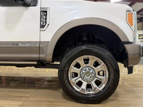 Used 2018 Ford F350 King Ranch w/ King Ranch Ultimate Package AWD/4WD image 4