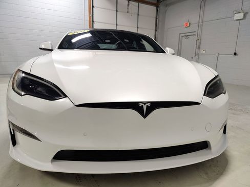 Used 2022 Tesla Model S image 3