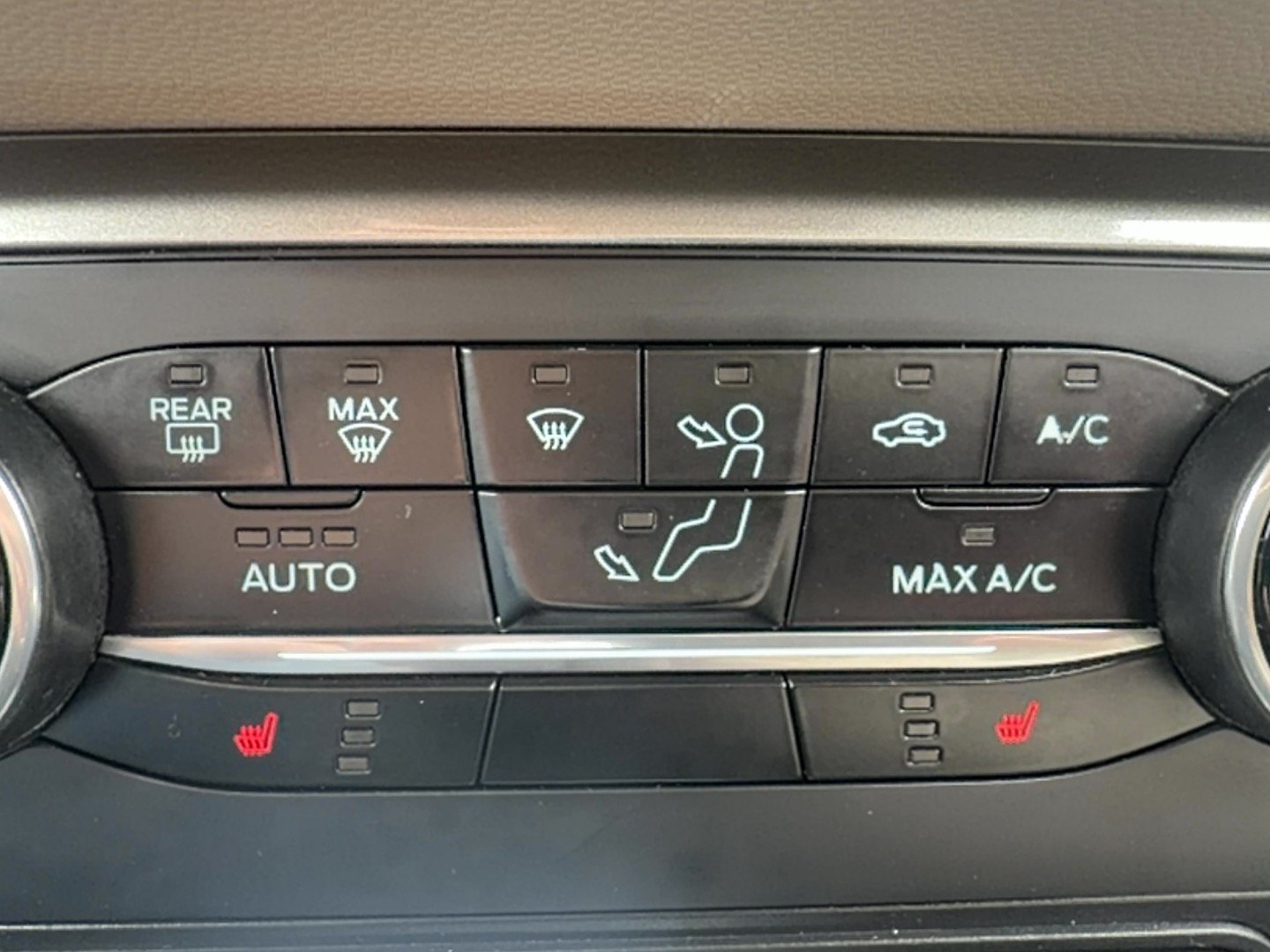 Used 2018 Ford EcoSport SE FWD image 14