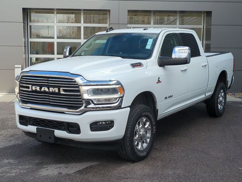 Used 2024 RAM 2500 Laramie image 8