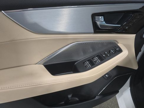 Used 2023 Acura MDX SH-AWD image 26