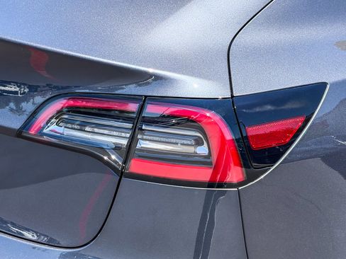 Used 2023 Tesla Model 3 Standard Range RWD image 8