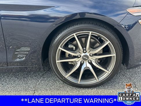 Used 2023 Genesis G70 2.0T image 12