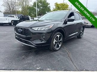 Used 2024 Ford Escape ST-Line Select w/ Tech Pack #2 AWD/4WD video 2