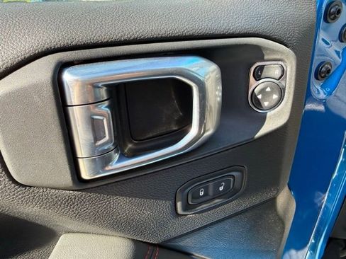 New 2025 Jeep Wrangler Unlimited Rubicon w/ Steel Bumper Group image 13