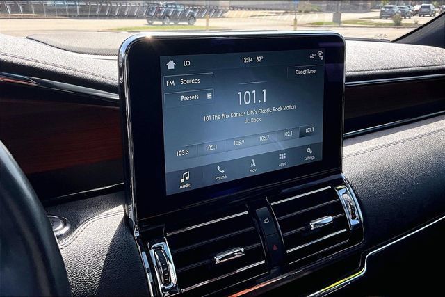 Used 2019 Lincoln Navigator Reserve AWD/4WD image 15