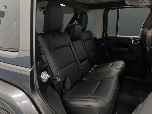 New 2026 Jeep Wrangler Unlimited Sahara AWD/4WD image 31
