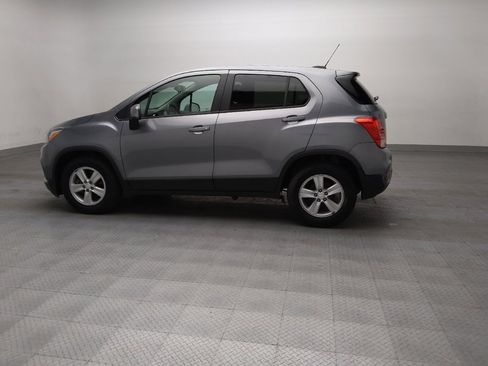 Used 2020 Chevrolet Trax LS w/ Tint and Cruise Package FWD image 3