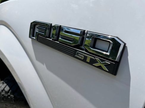 Used 2018 Ford F150 XL w/ Equipment Group 101A Mid RWD image 47