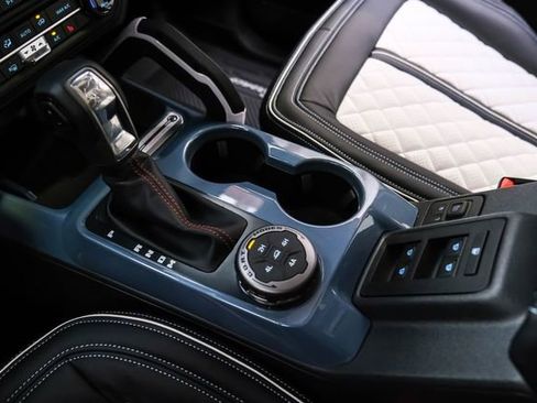 Used 2025 Ford Bronco Heritage Edition image 38