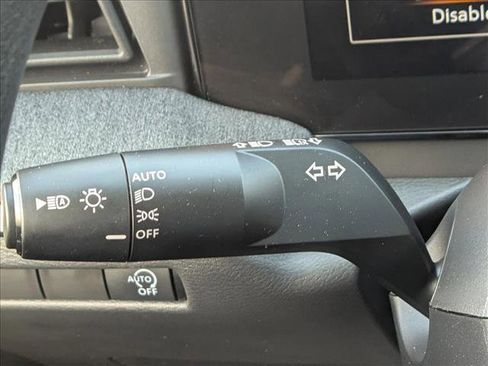 Used 2025 Nissan Kicks SV w/ Charging Package image 26