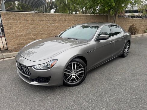 Used 2019 Maserati Ghibli S RWD image 2