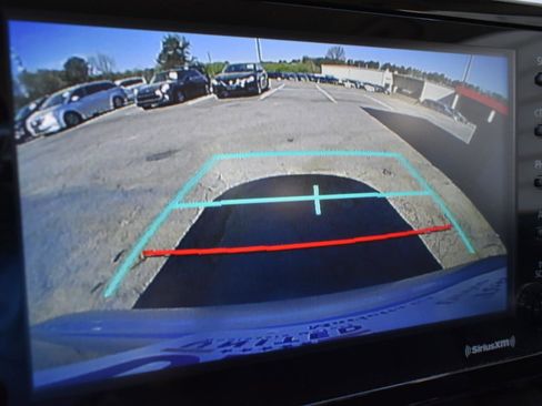 Used 2022 Toyota Corolla LE image 21