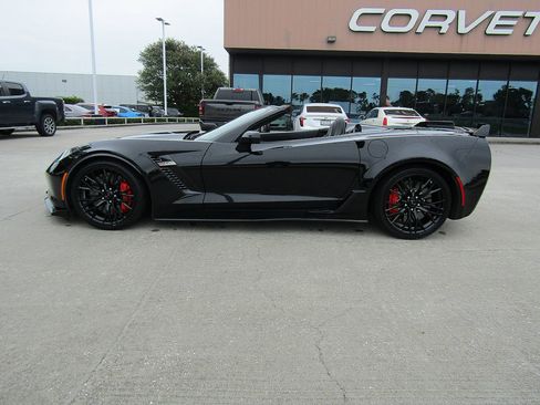 Used 2016 Chevrolet Corvette Z06 w/ 3LZ Preferred Equipment Group RWD image 8