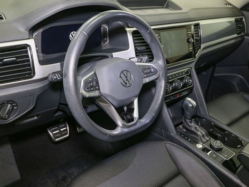 Certified 2023 Volkswagen Atlas SEL R-Line AWD/4WD image 31