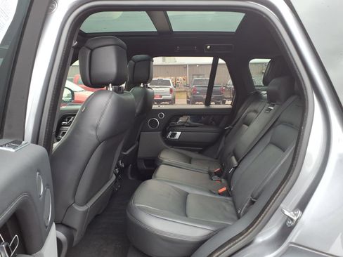 Used 2022 Land Rover Range Rover Westminster Edition image 11