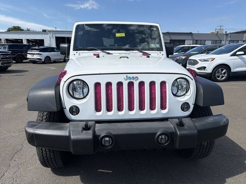 Used 2018 Jeep Wrangler Unlimited Sport S AWD/4WD image 8