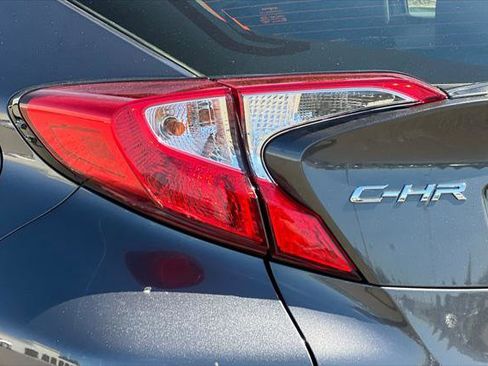 Certified 2021 Toyota C-HR LE FWD image 30