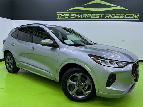 Used 2023 Ford Escape ST-Line Select AWD/4WD image 1