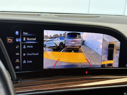 Used 2023 Cadillac Escalade Premium Luxury w/ Performance Package image 27