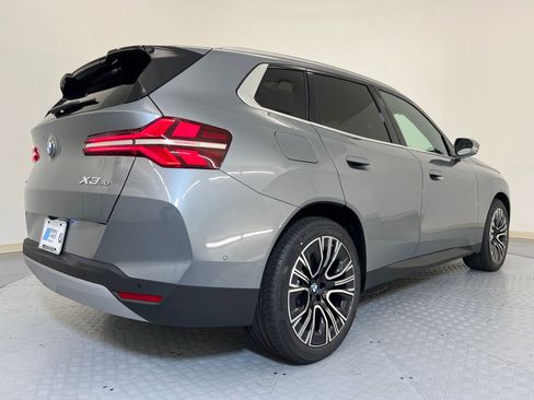 Used 2026 BMW X3 xDrive30 w/ Premium Package image 9