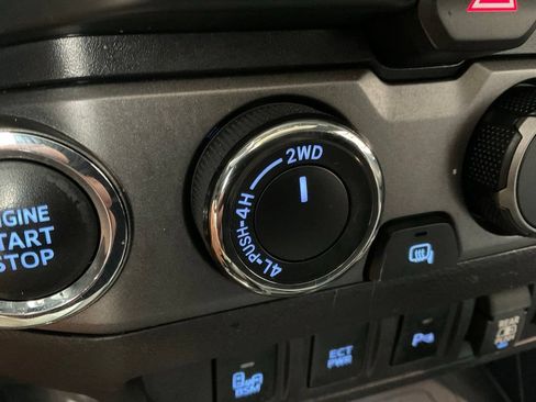 Used 2021 Toyota Tacoma TRD Pro AWD/4WD image 18
