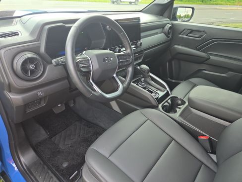 Used 2026 Chevrolet Colorado Trail Boss AWD/4WD image 15