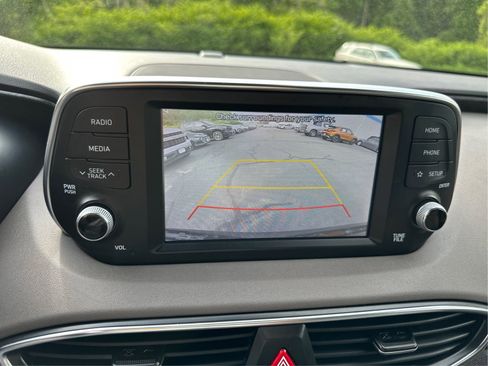 Used 2019 Hyundai Santa Fe SEL AWD/4WD image 15