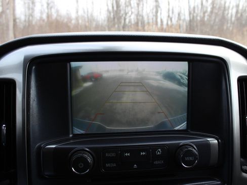 Used 2018 Chevrolet Silverado 1500 LT w/ All Star Edition image 27