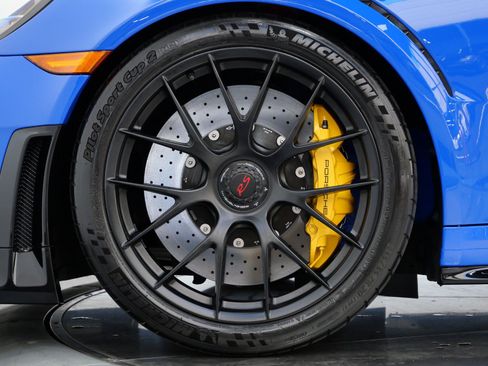 Used 2019 Porsche 911 GT2 RS RWD image 10