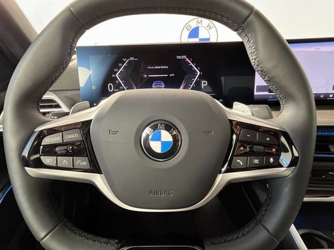 Certified 2025 BMW 330i xDrive Sedan w/ Convenience Package image 19