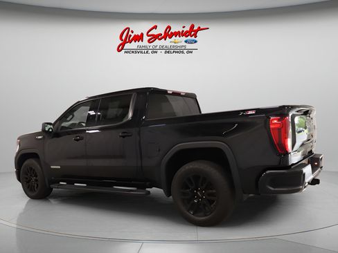 Used 2024 GMC Sierra 1500 Elevation w/ LPO, Elevation Black Package AWD/4WD image 4