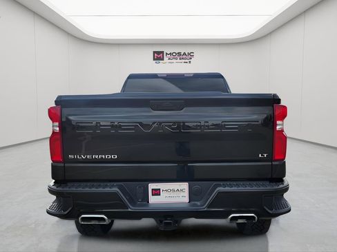 Used 2024 Chevrolet Silverado 1500 LT Trail Boss image 7