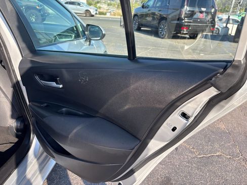 Used 2021 Toyota Corolla LE FWD image 26