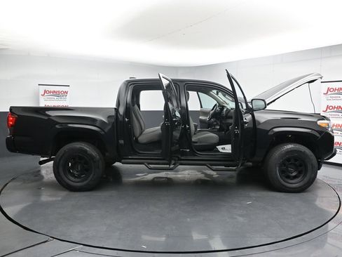 Used 2023 Toyota Tacoma SR AWD/4WD image 41