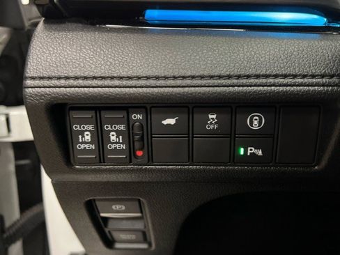 Used 2023 Honda Odyssey Elite image 31