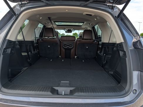 Used 2024 Honda Pilot Elite image 18