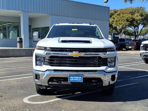 New 2026 Chevrolet Silverado 3500 LT image 2