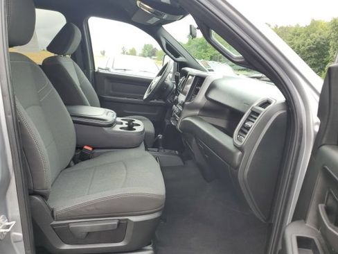 Used 2024 RAM 3500 Tradesman w/ Chrome Appearance Group AWD/4WD image 22