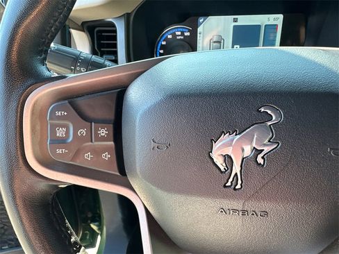 Used 2023 Ford Bronco Wildtrak image 25