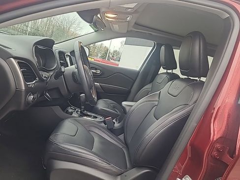 Used 2021 Jeep Cherokee Limited w/ Trailer Tow Group image 10