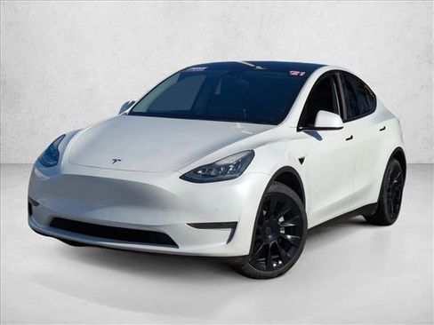 Used 2021 Tesla Model Y Long Range image 1
