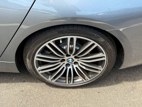 Used 2017 BMW 530i xDrive AWD/4WD image 10